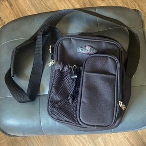 Ricardo Beverly Hills black travel bag - New- Perfect Crossbody bag!